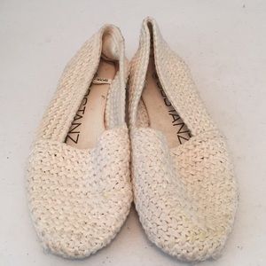 🐶4 for $20 Sostanza woven flats